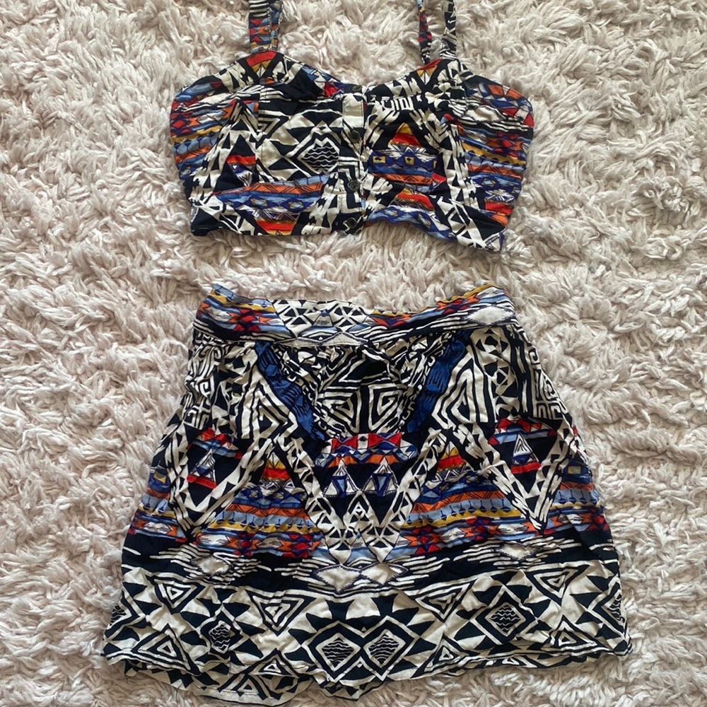 Angie matching crop and skit set